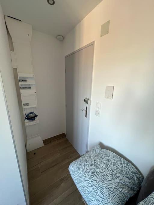 Appartement Super Studio En Face De La Gare De Mulhouse Extérieur photo