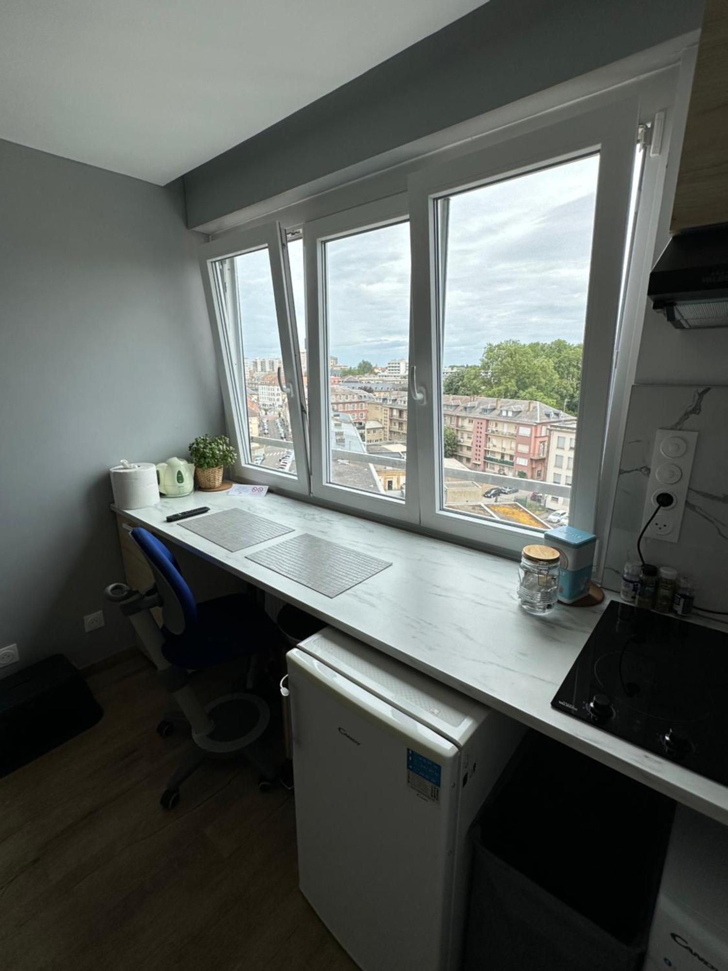 Appartement Super Studio En Face De La Gare De Mulhouse Extérieur photo